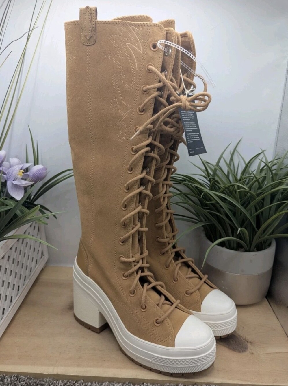 Converse Chuck '70 Knee High Lace Up Rear Zip Women's Size 7 Leather Suede Boots